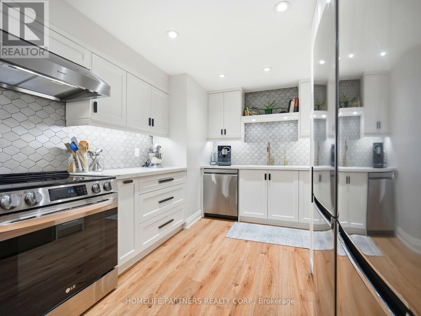 G3 - 296 Mill Road, Toronto, Ontario  M9C 4X8 - Photo 15 - W12685124