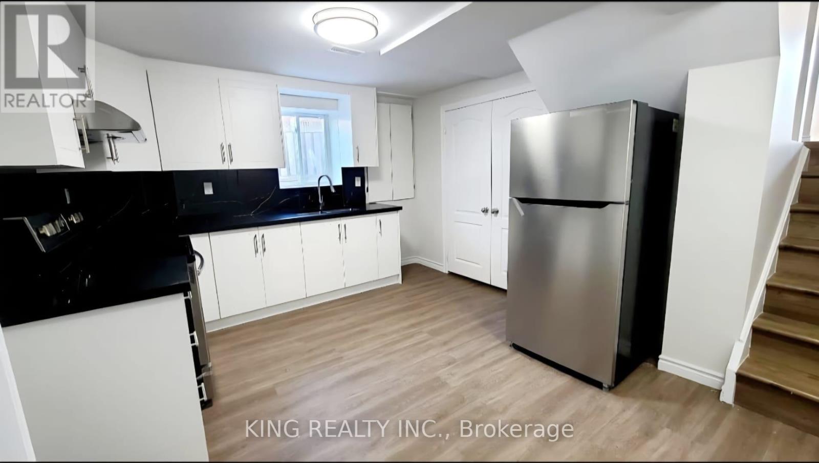 Lower - 45 Dalraith Crescent, Brampton, Ontario  L6T 2X4 - Photo 3 - W12685130