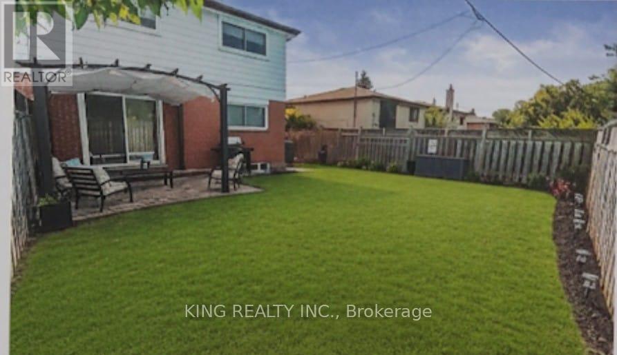 Lower - 45 Dalraith Crescent, Brampton, Ontario  L6T 2X4 - Photo 8 - W12685130