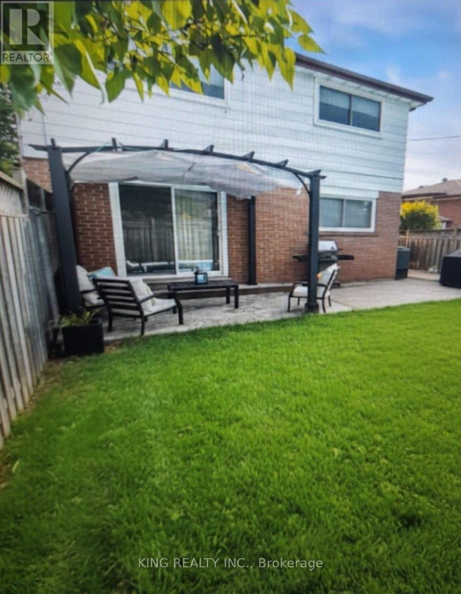 Lower - 45 Dalraith Crescent, Brampton, Ontario  L6T 2X4 - Photo 9 - W12685130