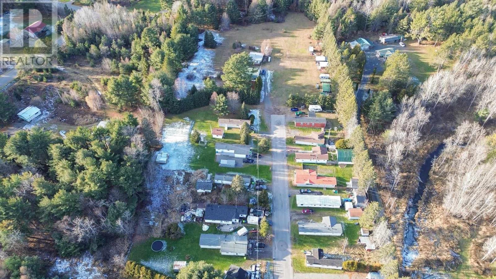 664 Frontenac St, Sault Ste. Marie, Ontario  P6A 5K9 - Photo 6 - SM253375