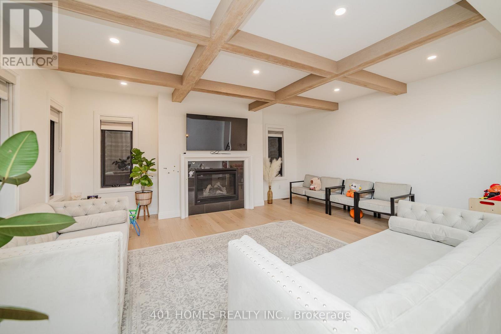 332 Christine Avenue, Lakeshore, Ontario  N0R 1A0 - Photo 8 - X12685154