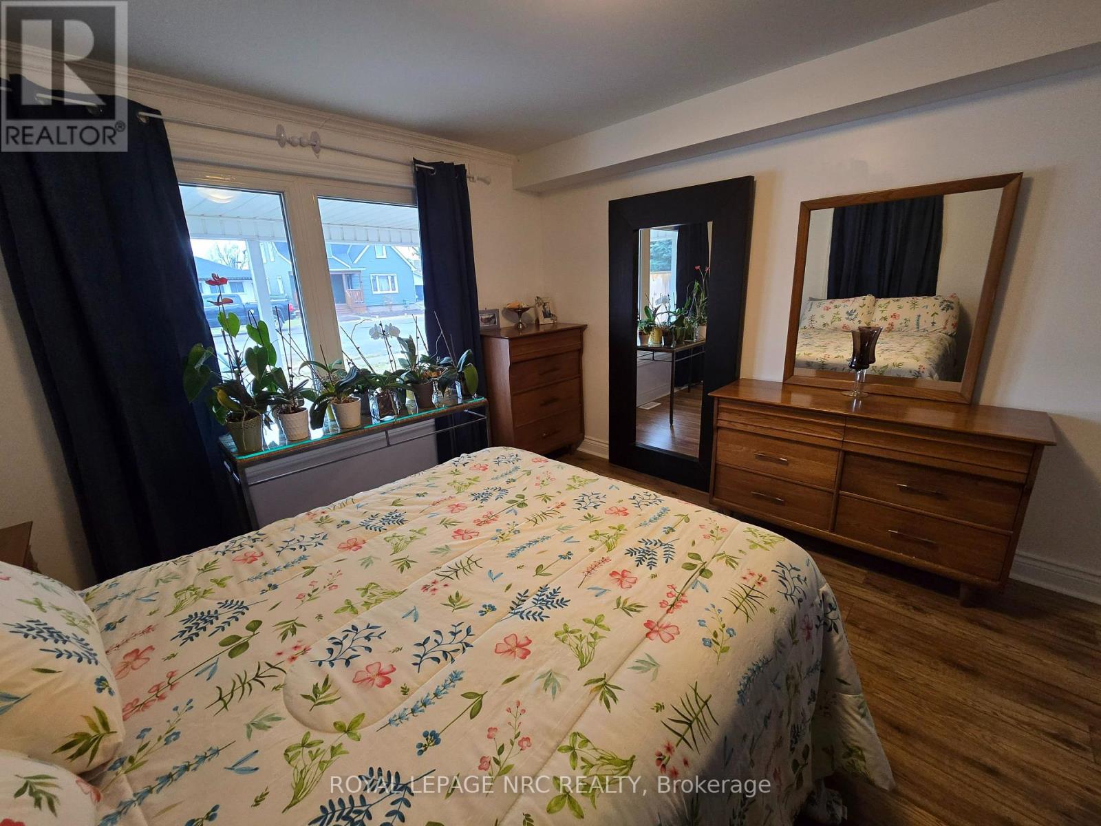 259 Wellington Street, Port Colborne, Ontario  L3K 2K4 - Photo 12 - X12685140