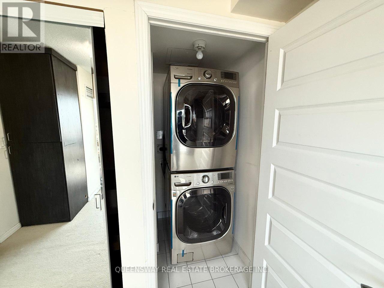 1903 - 215 Queen St E Street E, Brampton, Ontario  L6W 0A9 - Photo 14 - W12684112