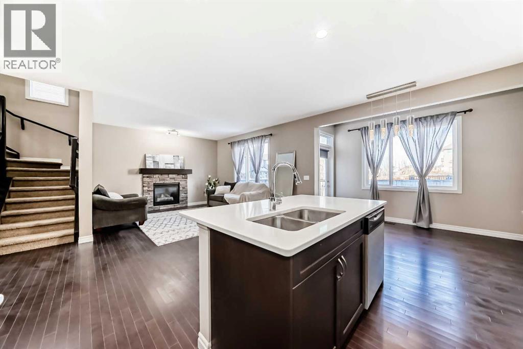 2159 Hillcrest Green Sw, Airdrie, Alberta  T4B 3W1 - Photo 7 - A2278444