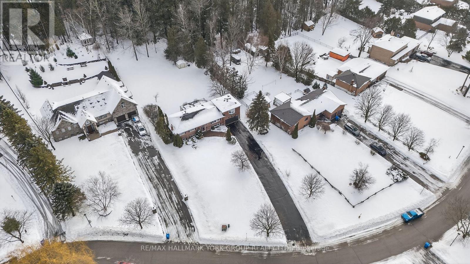 14 Anchor Court, East Gwillimbury, Ontario  L9N 1G1 - Photo 3 - N12685150