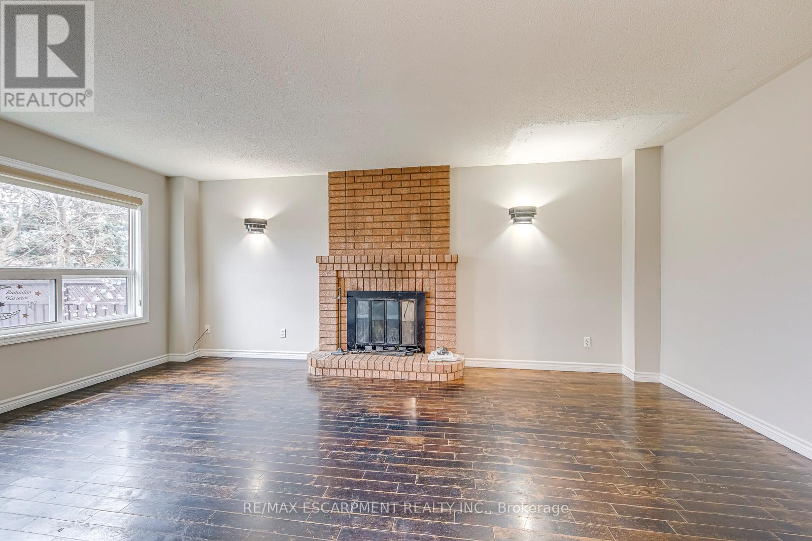 1362 Pilgrims Way, Oakville, Ontario  L6M 2W4 - Photo 19 - W12685148