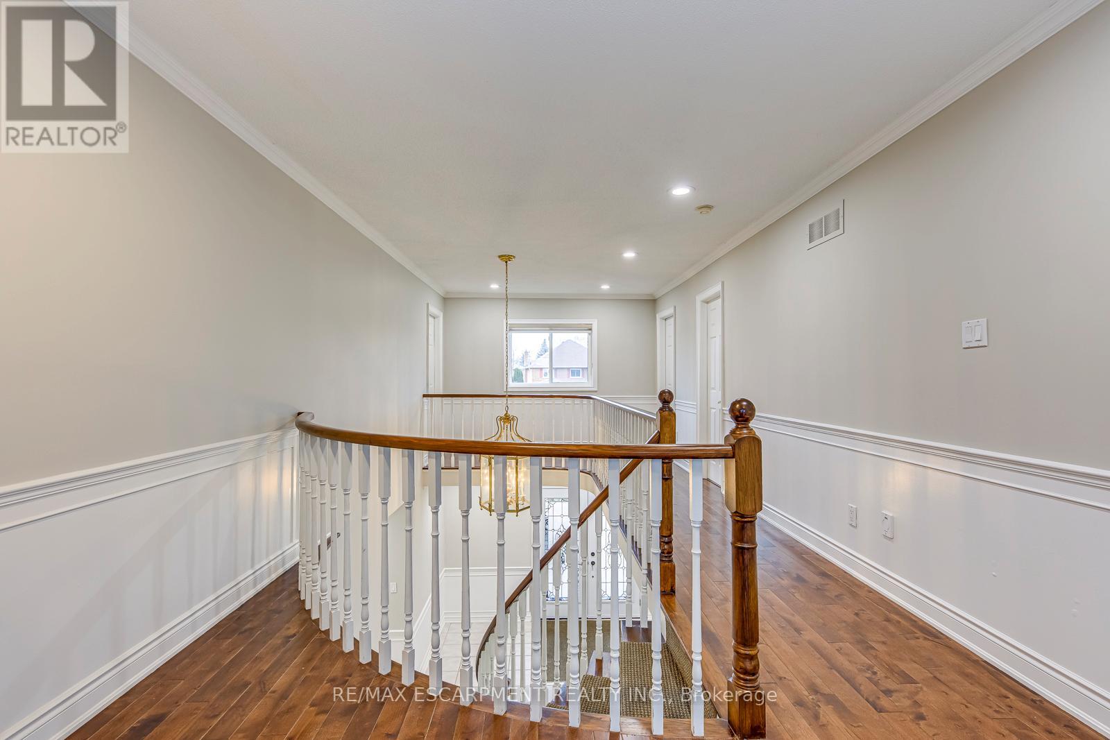 1362 Pilgrims Way, Oakville, Ontario  L6M 2W4 - Photo 25 - W12685148