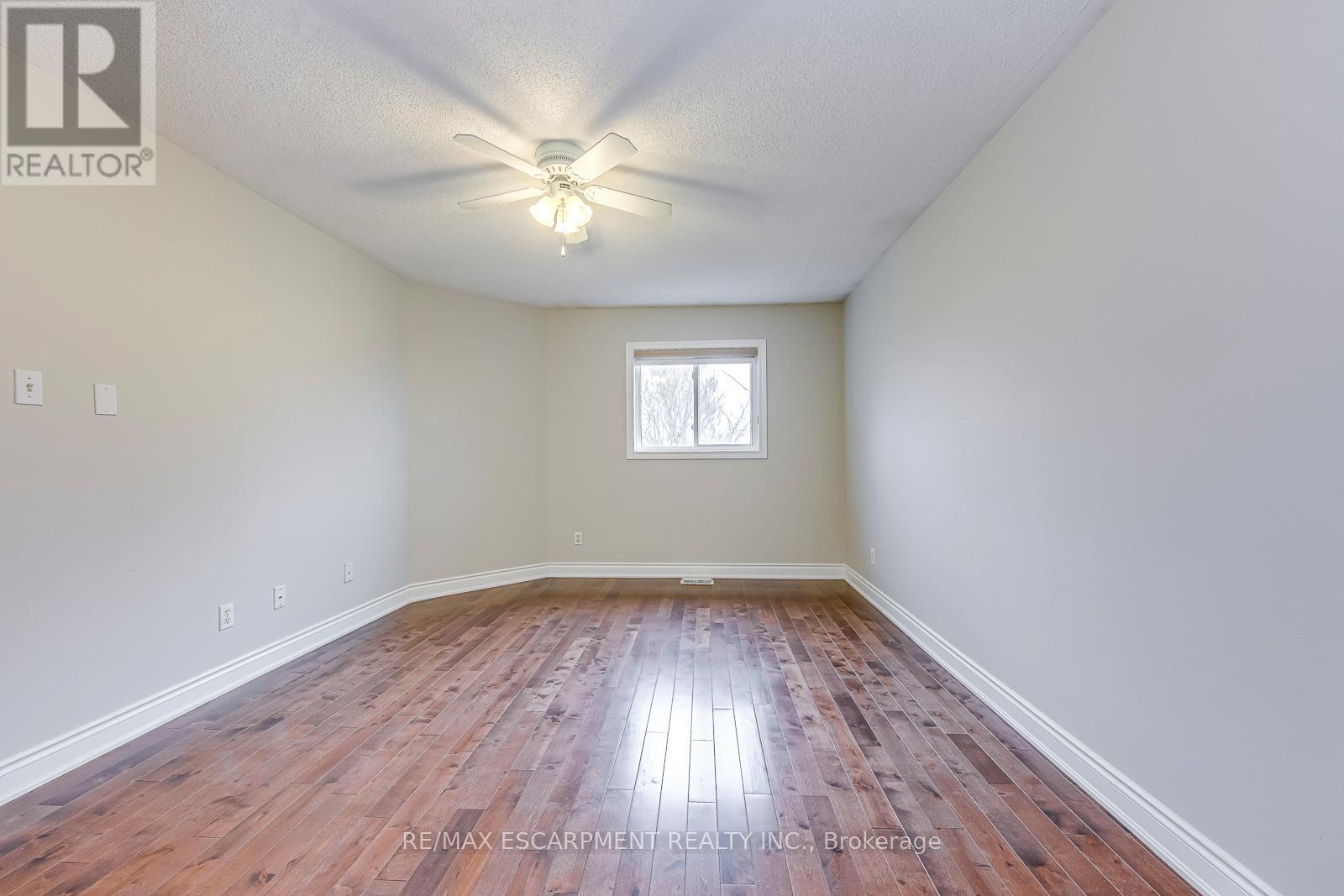 1362 Pilgrims Way, Oakville, Ontario  L6M 2W4 - Photo 34 - W12685148