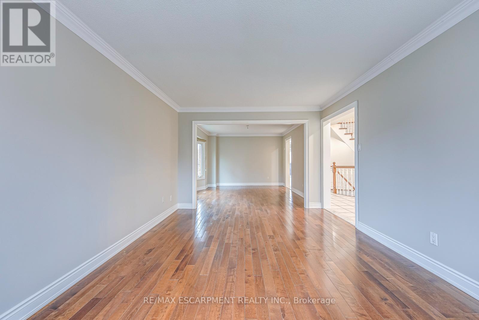 1362 Pilgrims Way, Oakville, Ontario  L6M 2W4 - Photo 8 - W12685148