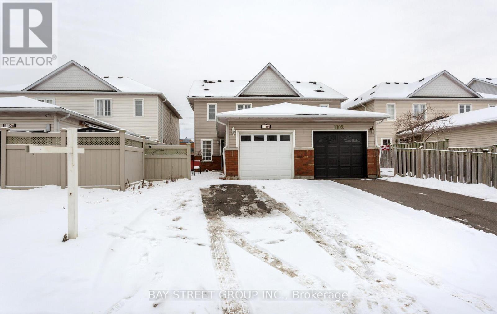 1104 DAVIS LANE, Milton, Ontario