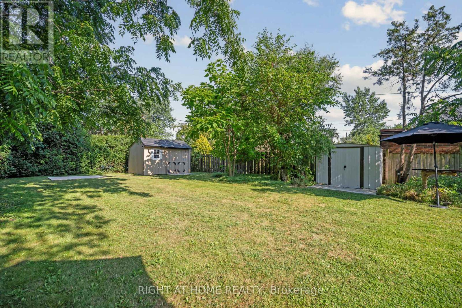 105 Glenridge Avenue, St. Catharines, Ontario  L2R 4X5 - Photo 23 - X12685144