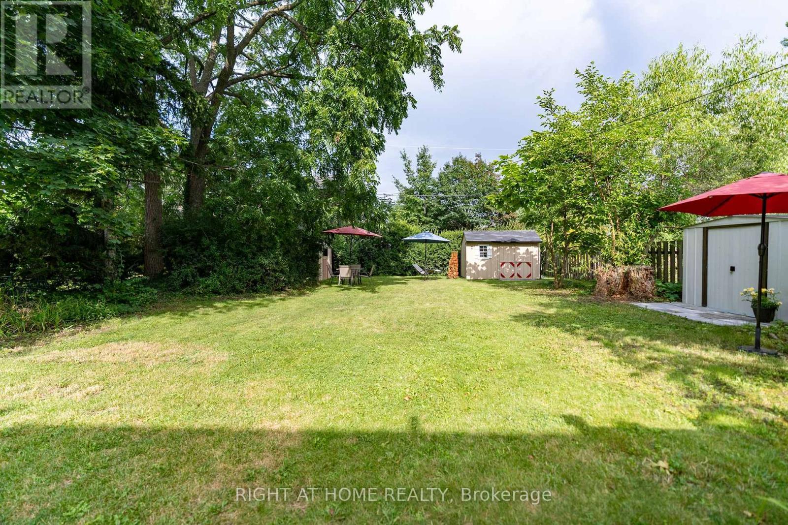 105 Glenridge Avenue, St. Catharines, Ontario  L2R 4X5 - Photo 32 - X12685144