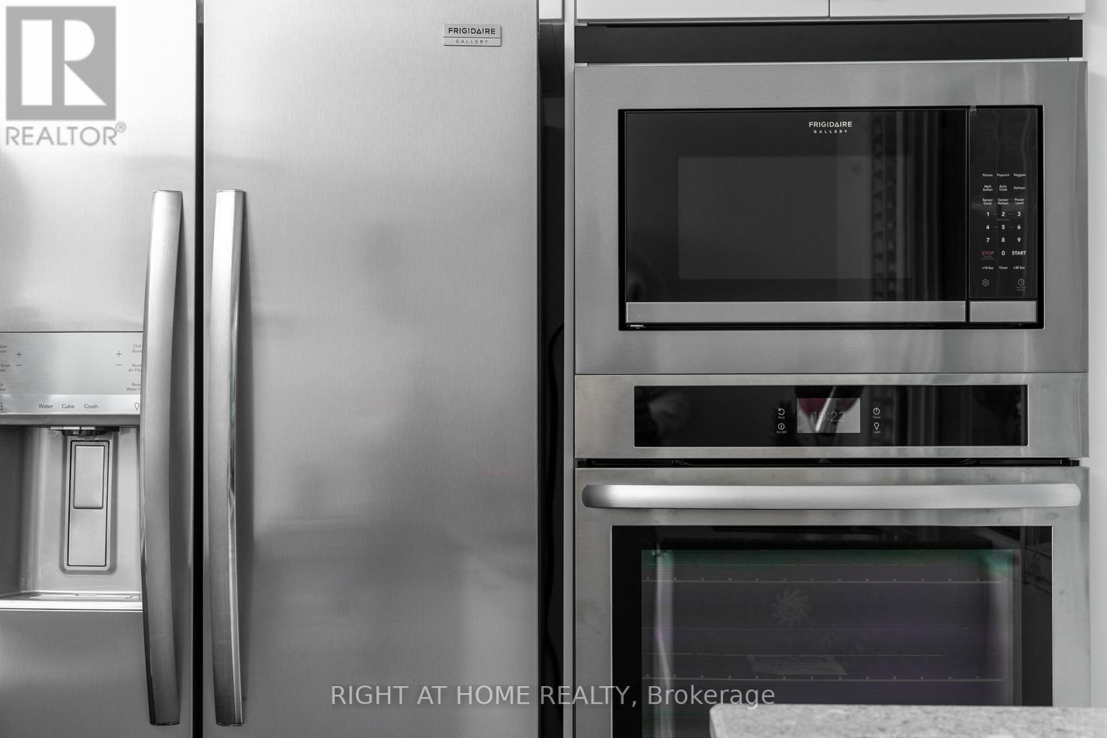 105 Glenridge Avenue, St. Catharines, Ontario  L2R 4X5 - Photo 45 - X12685144