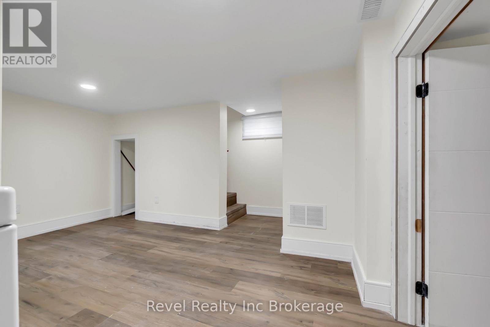 241 Charles Street W, Ingersoll, Ontario  N5C 2M5 - Photo 29 - X12685162