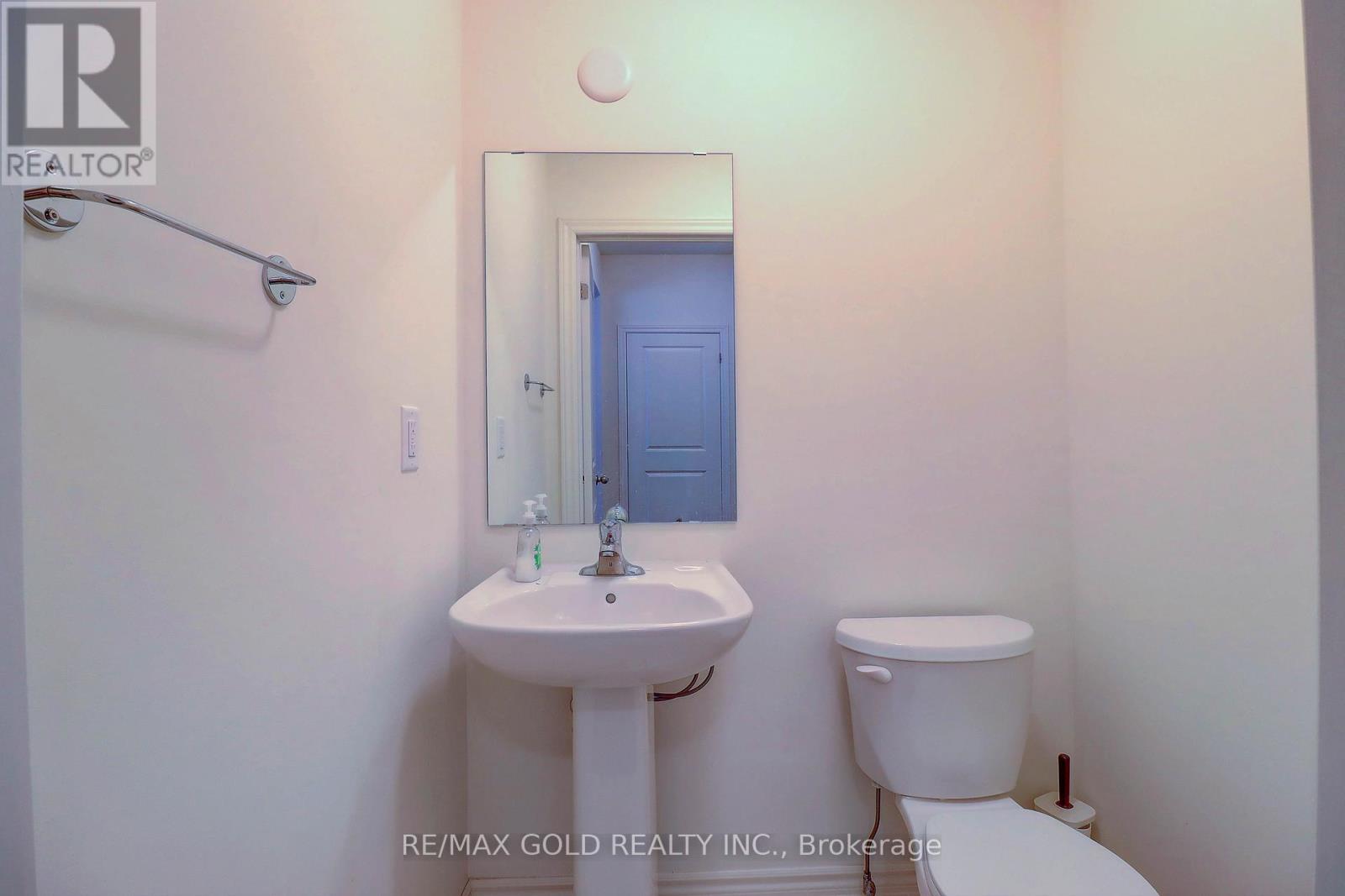 1222 Rexton Drive, Oshawa, Ontario  L1H 8L7 - Photo 9 - E12674410