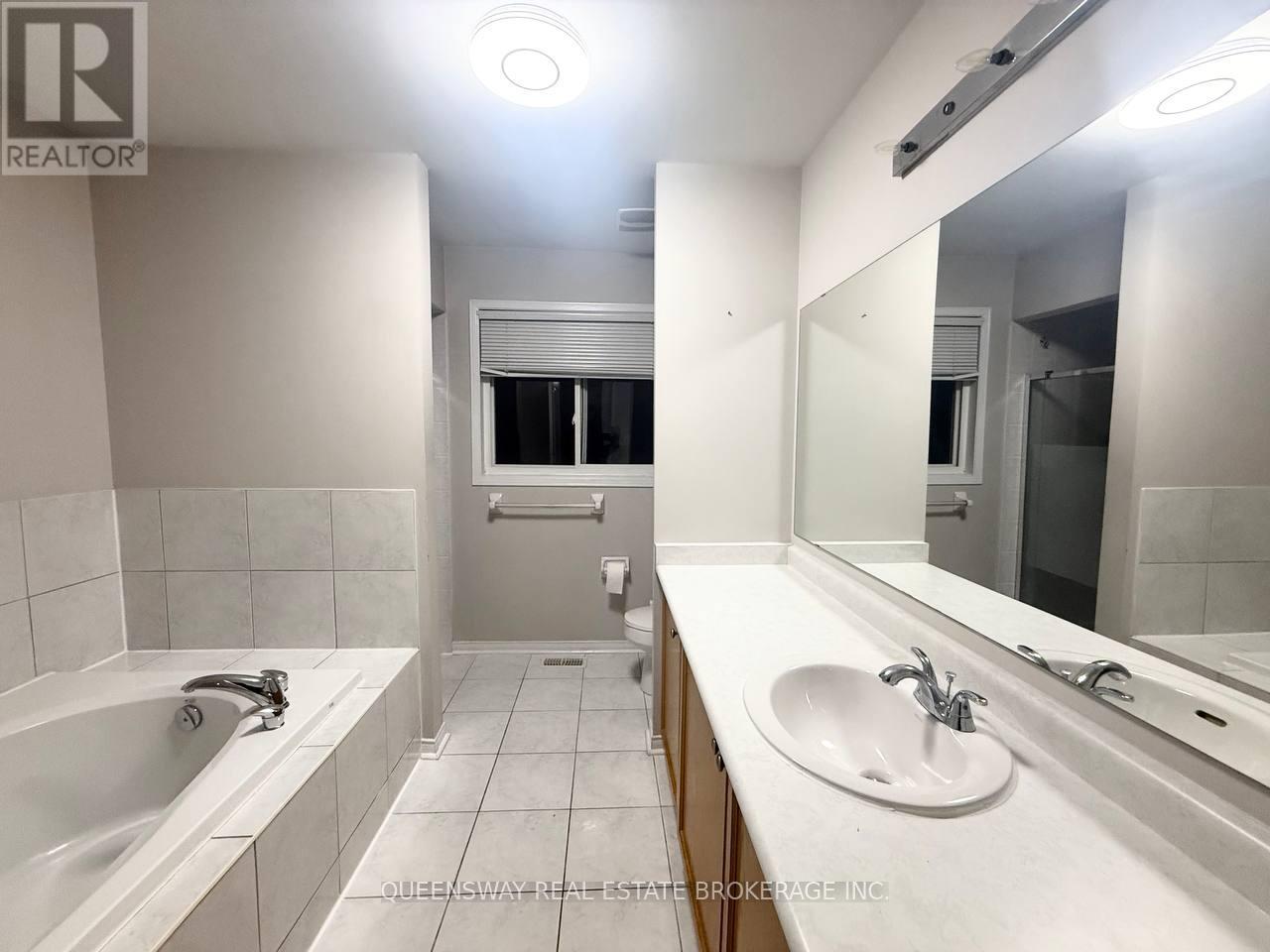 85 Botavia Downs N, Brampton, Ontario  L7A 3R5 - Photo 13 - W12684786