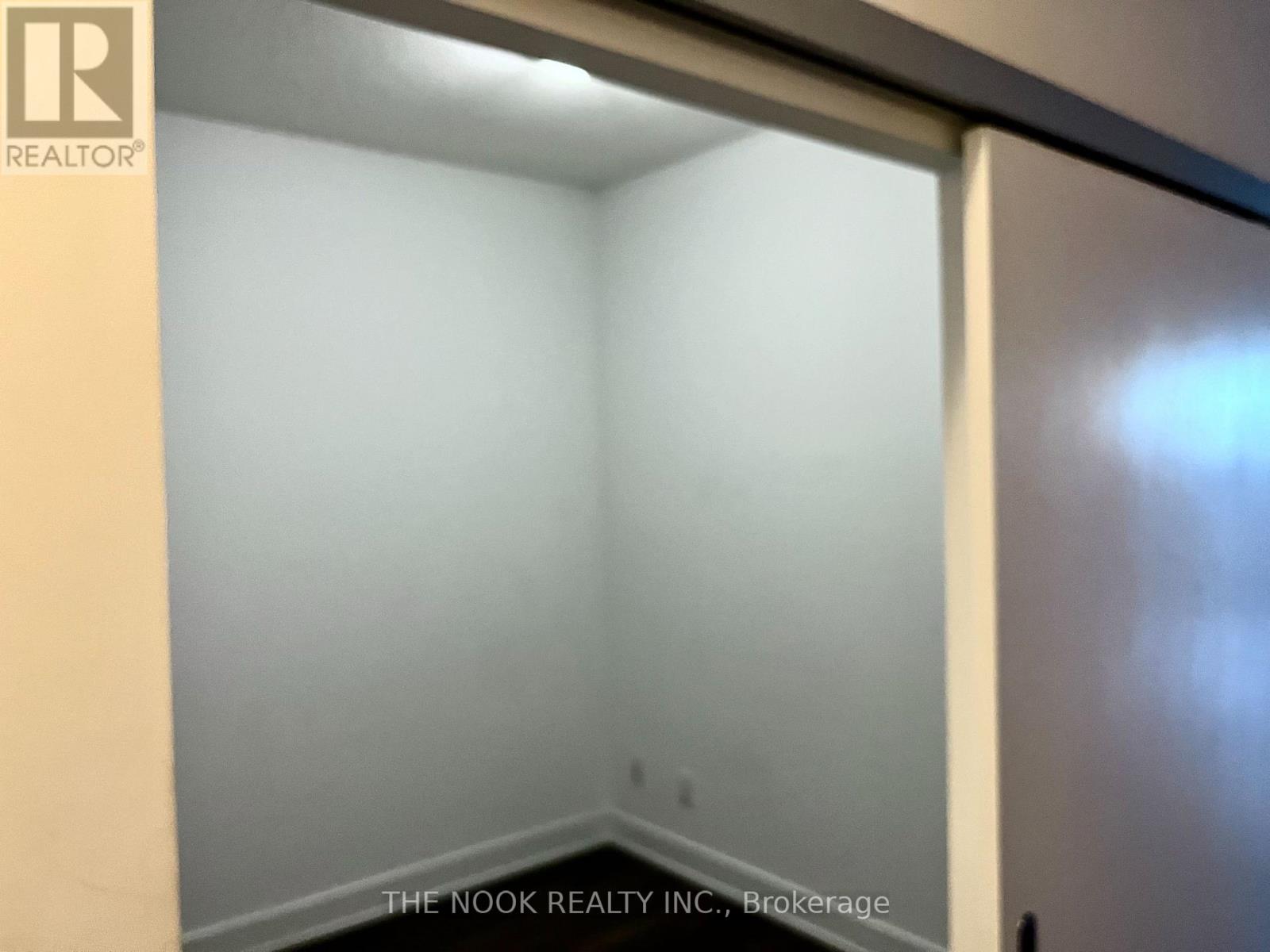 613 - 1638 Bloor Street W, Toronto, Ontario  M6P 0A6 - Photo 9 - W12685134