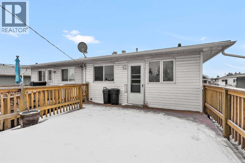 111 Dovertree Place Se, Calgary, Alberta  t2b 2k3 - Photo 29 - A2277343