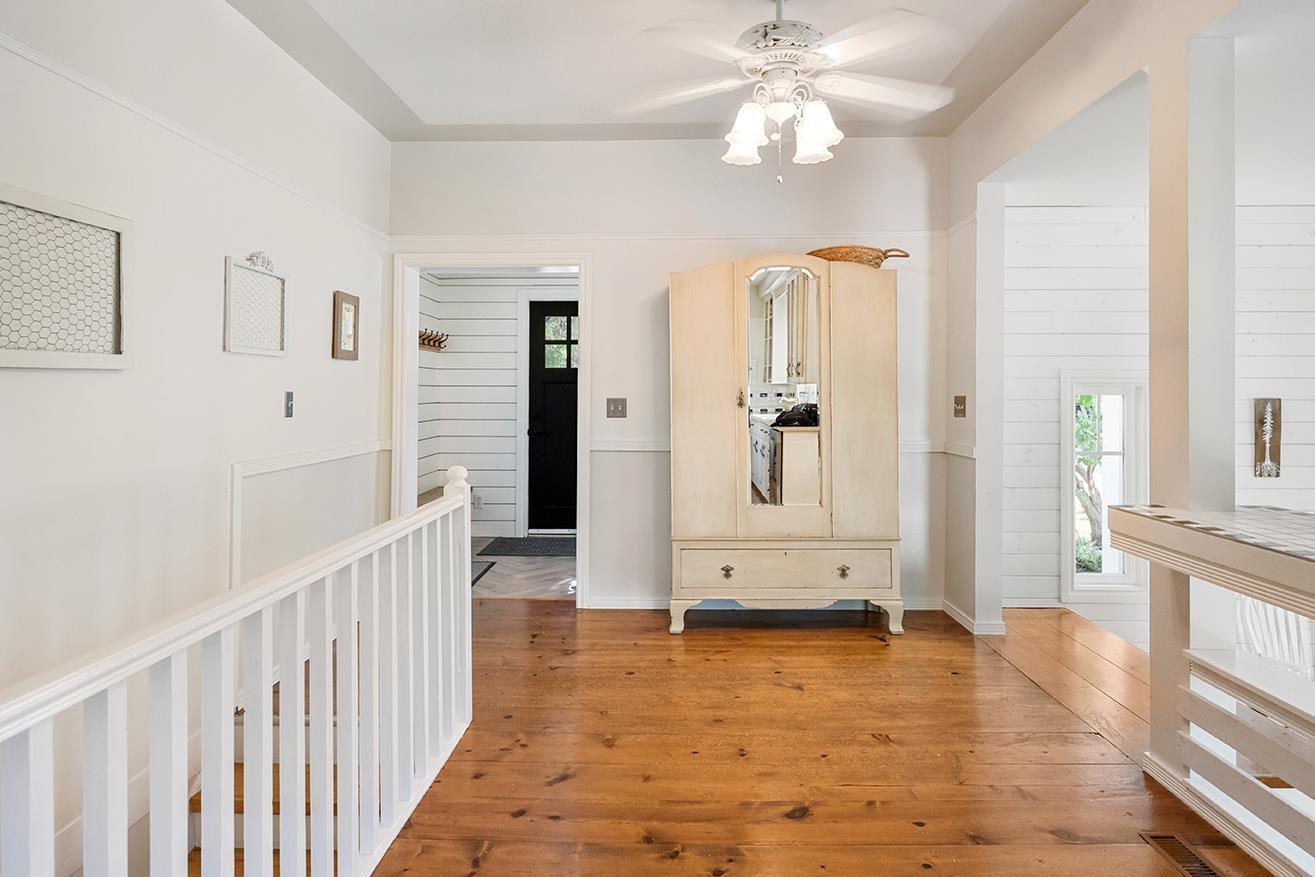 34520 Timbercove Road, Mission, British Columbia  V2V 0B5 - Photo 8 - R3076654