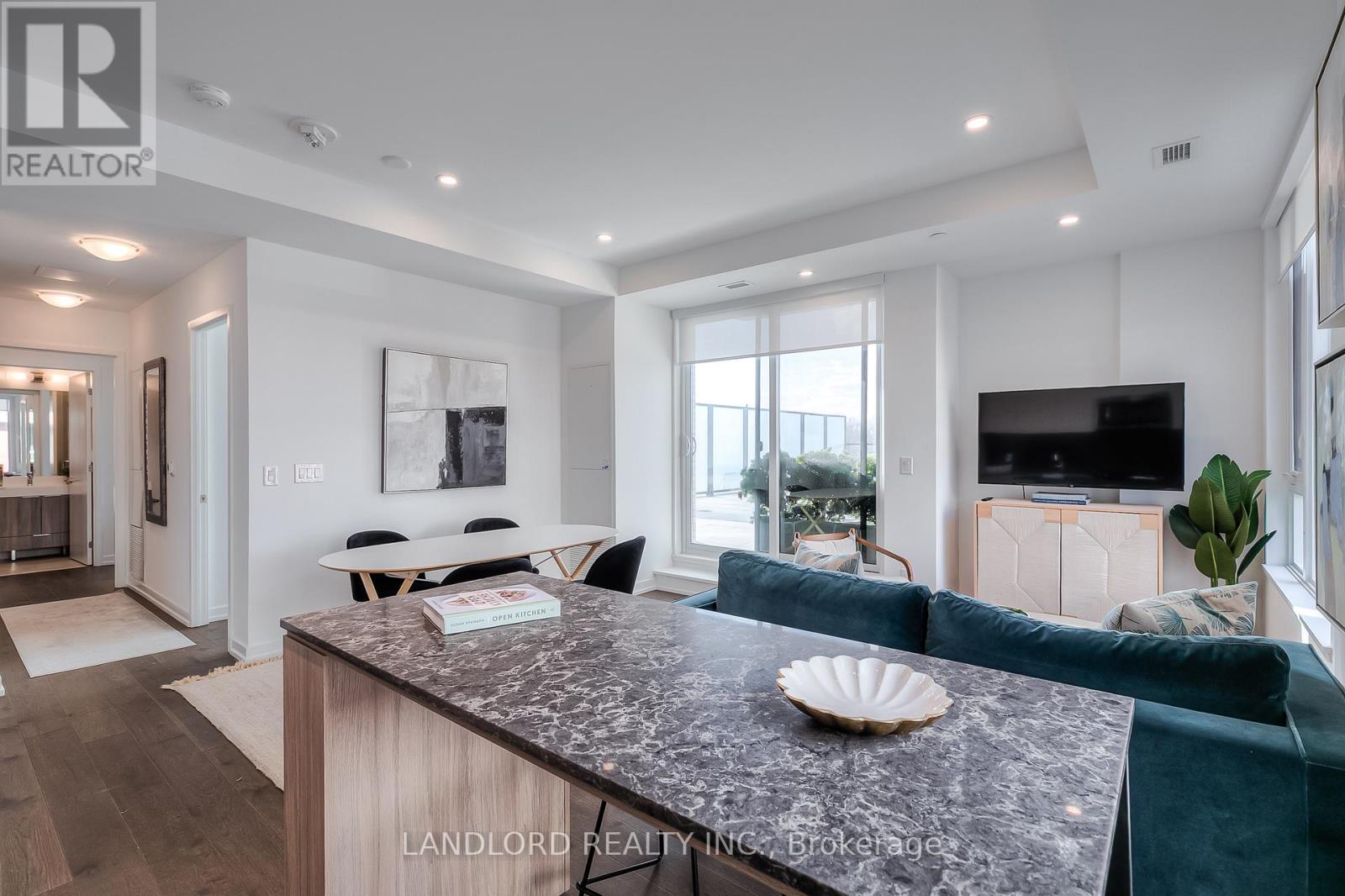 335 - 11 Maryport Avenue, Toronto (Downsview-Roding-Cfb), Ontario  M3M 0E1 - Photo 8 - W12685164