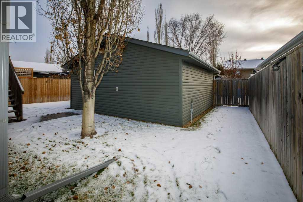 207 Lancaster Drive, Red Deer, Alberta  T4R 2R4 - Photo 26 - A2273534