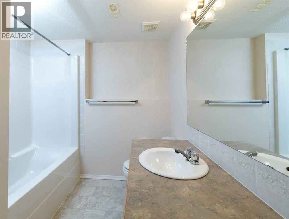 207 Lancaster Drive, Red Deer, Alberta  T4R 2R4 - Photo 21 - A2273534