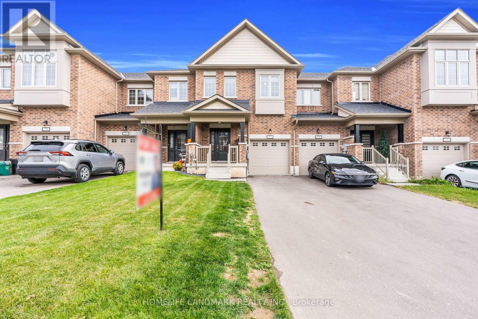 21 Sapphire Way, Thorold, Ontario  L0S 1A0 - Photo 3 - X12685172