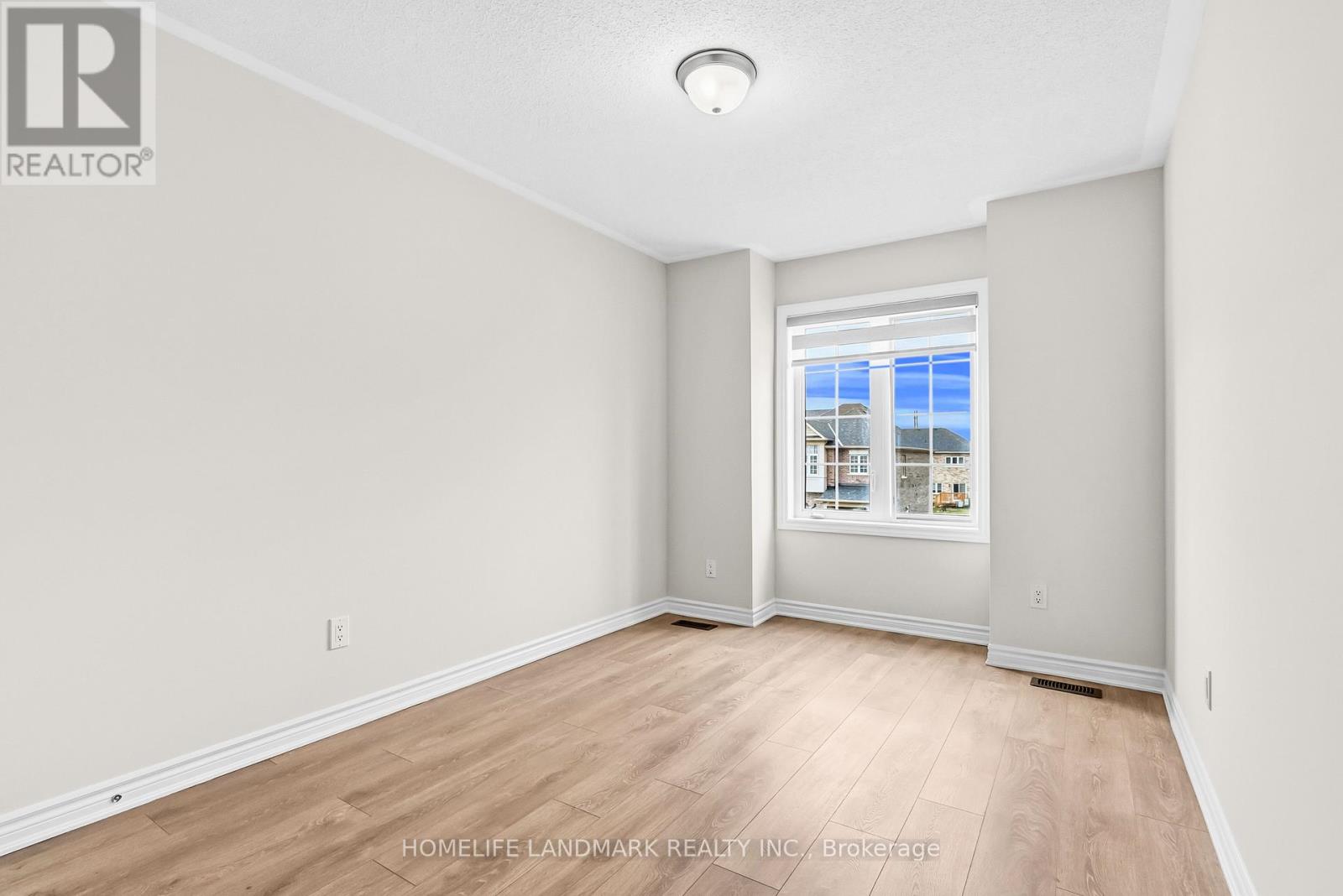 21 Sapphire Way, Thorold, Ontario  L0S 1A0 - Photo 32 - X12685172