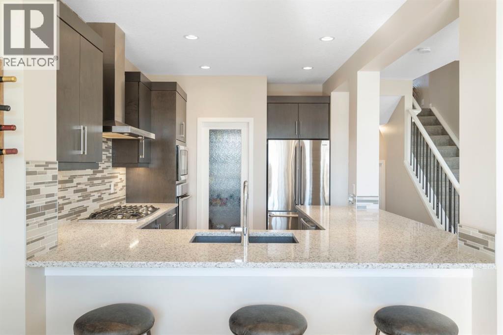 75 Buckskin Way, Cochrane, Alberta  T4C 2P2 - Photo 3 - A2263745