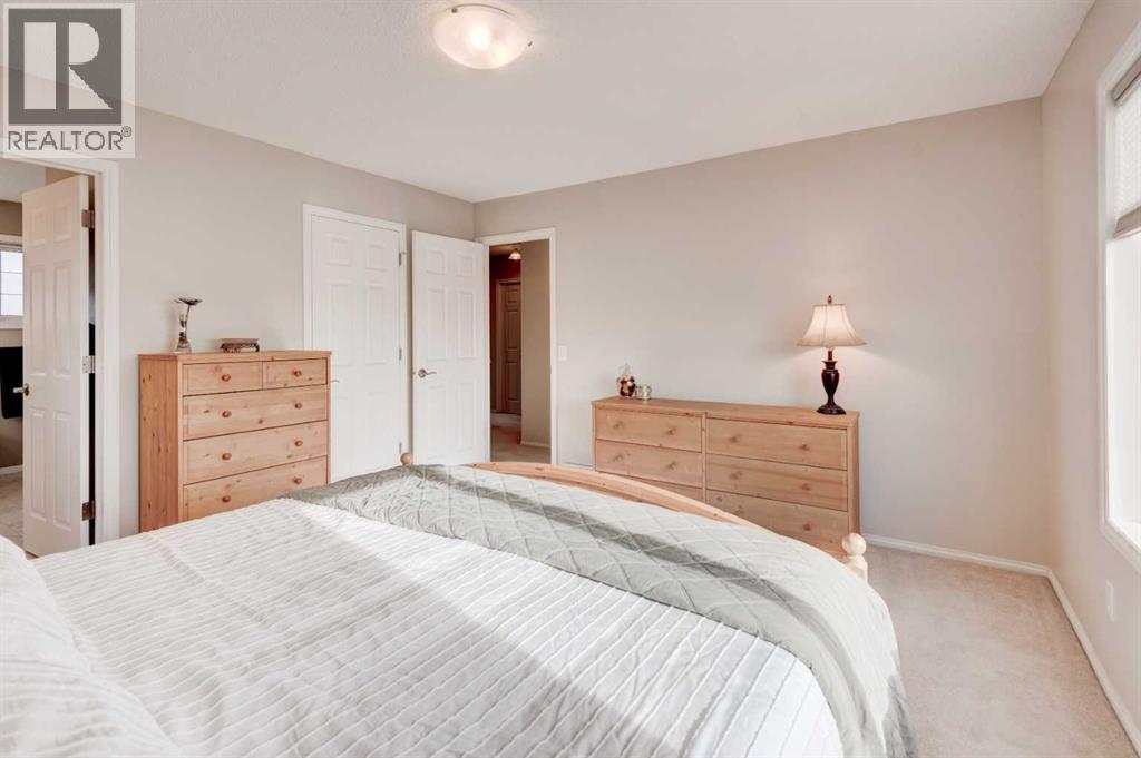 45 Cougarstone Place Sw, Calgary, Alberta  T3H 4W8 - Photo 16 - A2278265