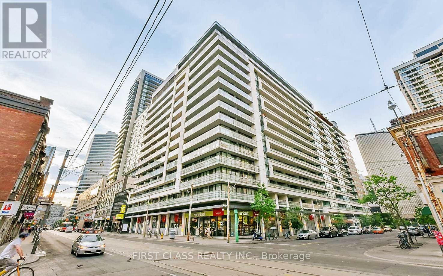 1827 - 111 Elizabeth Street, Toronto, Ontario  M5G 1P7 - Photo 1 - C12685186