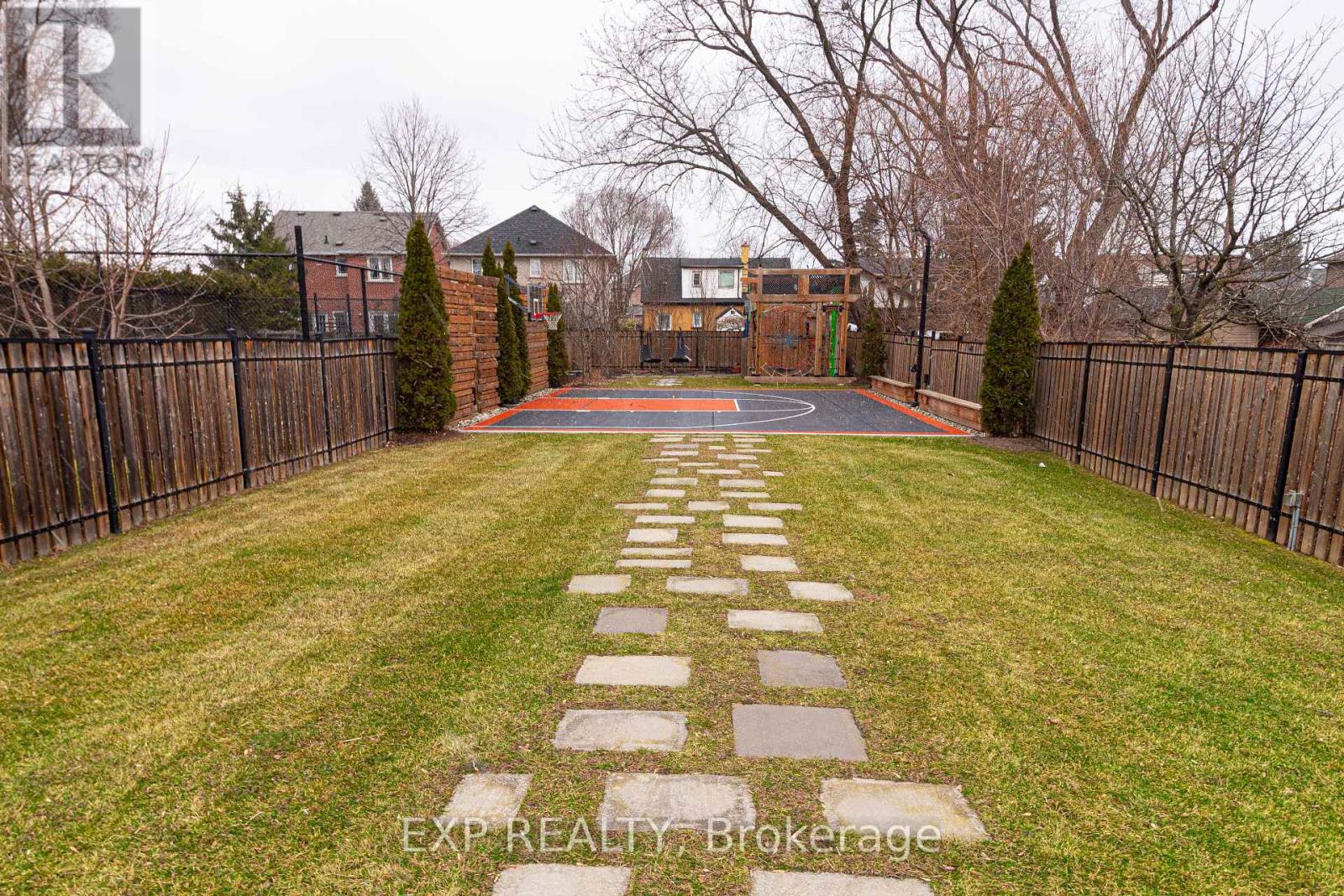 1357 Alexandra Avenue, Mississauga, Ontario  L5E 2A8 - Photo 35 - W12656240