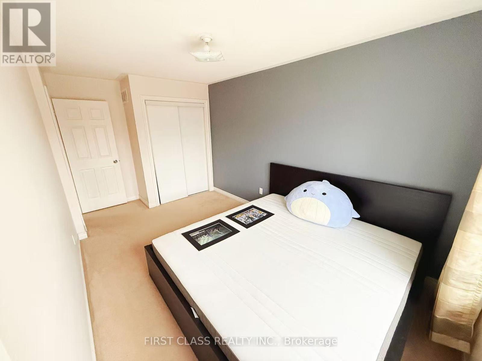 3892 Manatee Way, Mississauga, Ontario  L5M 6P7 - Photo 11 - W12679682