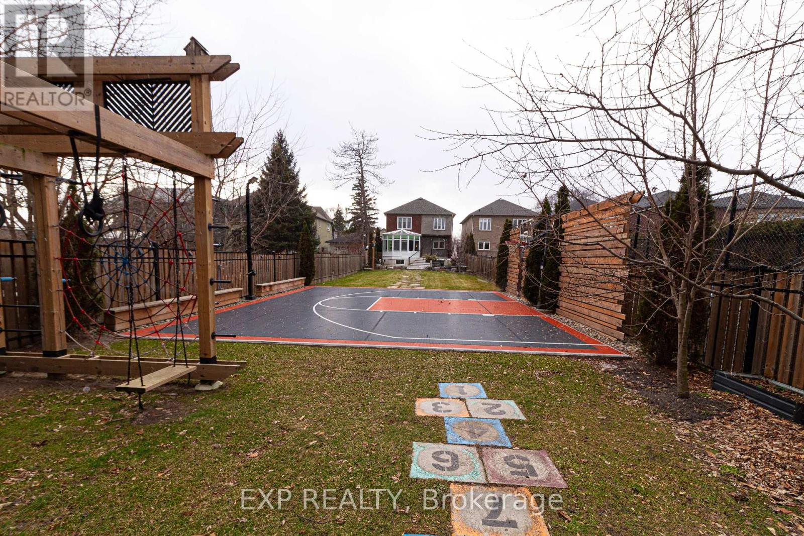 1357 Alexandra Avenue, Mississauga, Ontario  L5E 2A8 - Photo 40 - W12656240