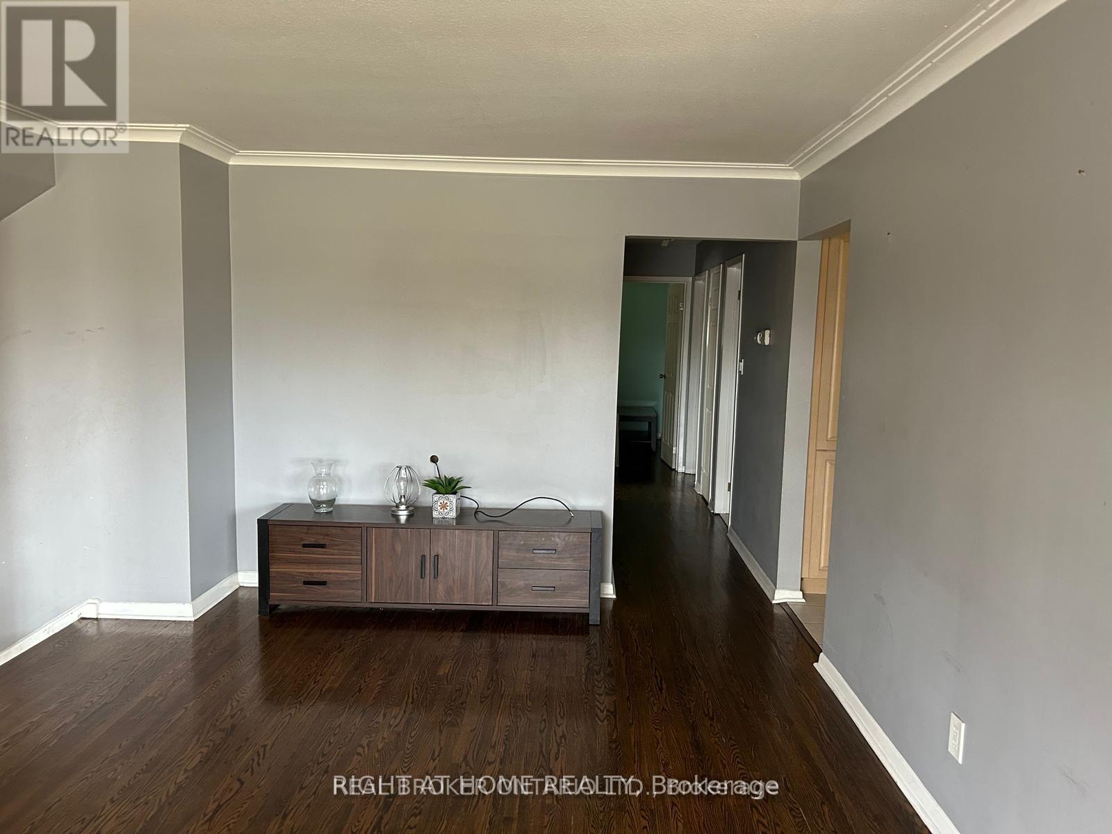 Room 2 - 5 Caldwell Crescent, Brampton, Ontario  L6W 1A2 - Photo 2 - W12685178