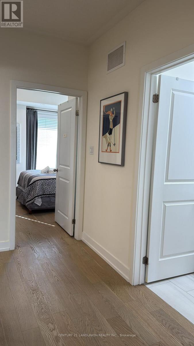 2 Nd Floor - 116 William Duncan Road, Toronto, Ontario  M3K 0C7 - Photo 1 - W12685184