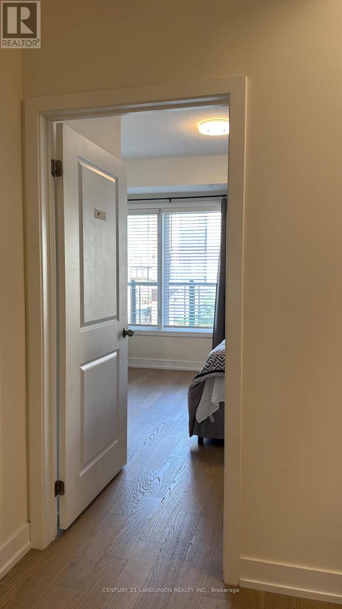 2 Nd Floor - 116 William Duncan Road, Toronto, Ontario  M3K 0C7 - Photo 2 - W12685184