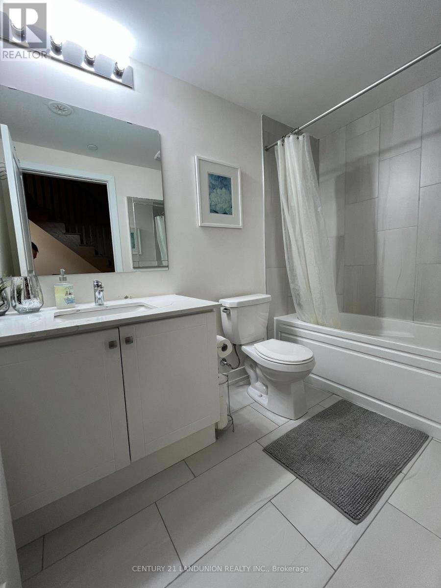 2 Nd Floor - 116 William Duncan Road, Toronto, Ontario  M3K 0C7 - Photo 5 - W12685184