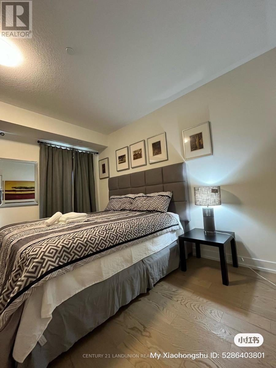 2 Nd Floor - 116 William Duncan Road, Toronto, Ontario  M3K 0C7 - Photo 7 - W12685184