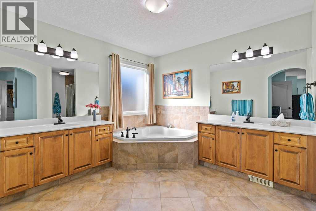 61 Boulder Creek Manor Se, Langdon, Alberta  T0J 1X3 - Photo 20 - A2268451