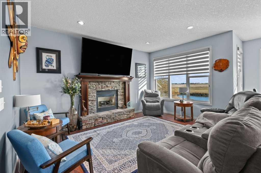 61 Boulder Creek Manor Se, Langdon, Alberta  T0J 1X3 - Photo 5 - A2268451