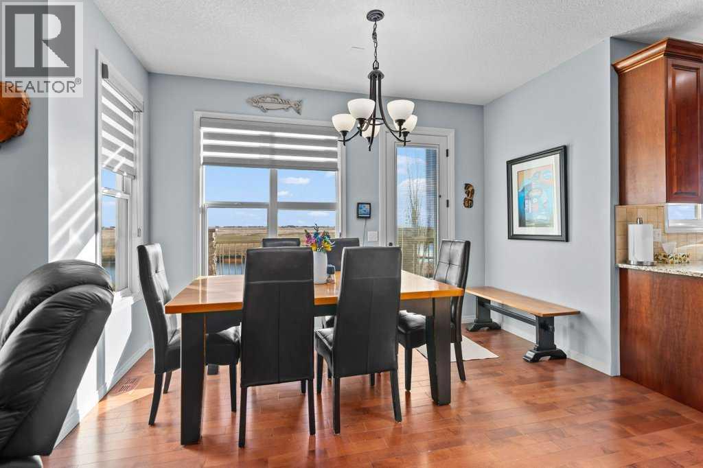 61 Boulder Creek Manor Se, Langdon, Alberta  T0J 1X3 - Photo 11 - A2268451