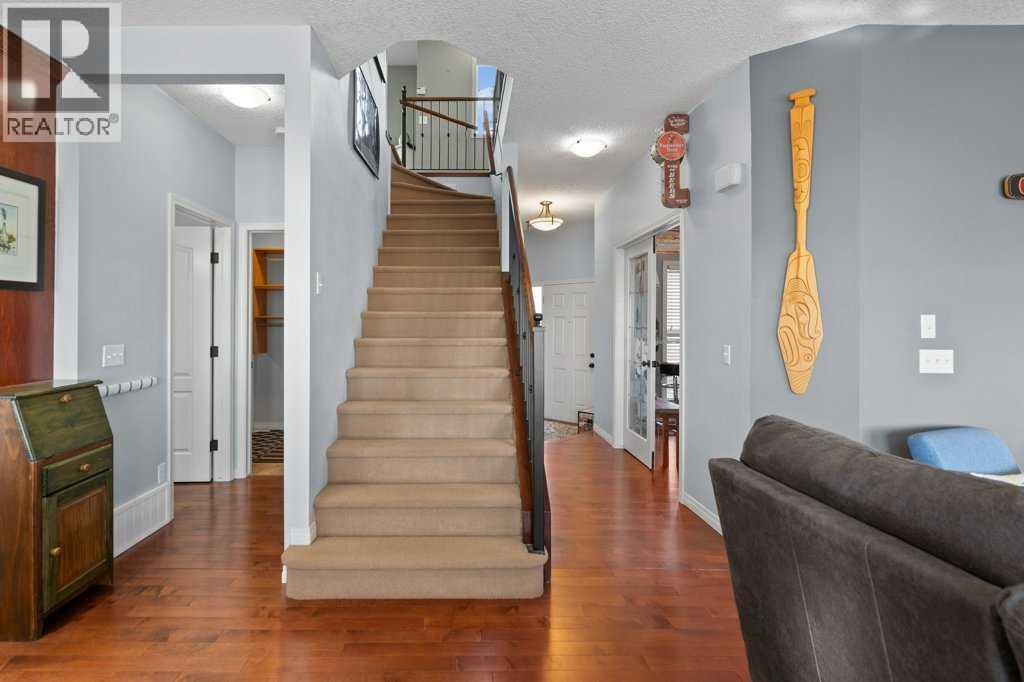 61 Boulder Creek Manor Se, Langdon, Alberta  T0J 1X3 - Photo 12 - A2268451