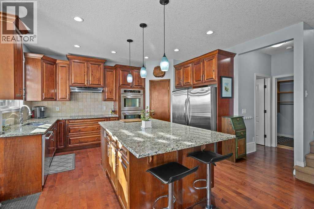 61 Boulder Creek Manor Se, Langdon, Alberta  T0J 1X3 - Photo 7 - A2268451