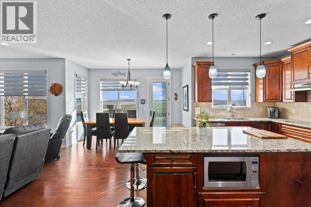 61 Boulder Creek Manor Se, Langdon, Alberta  T0J 1X3 - Photo 9 - A2268451