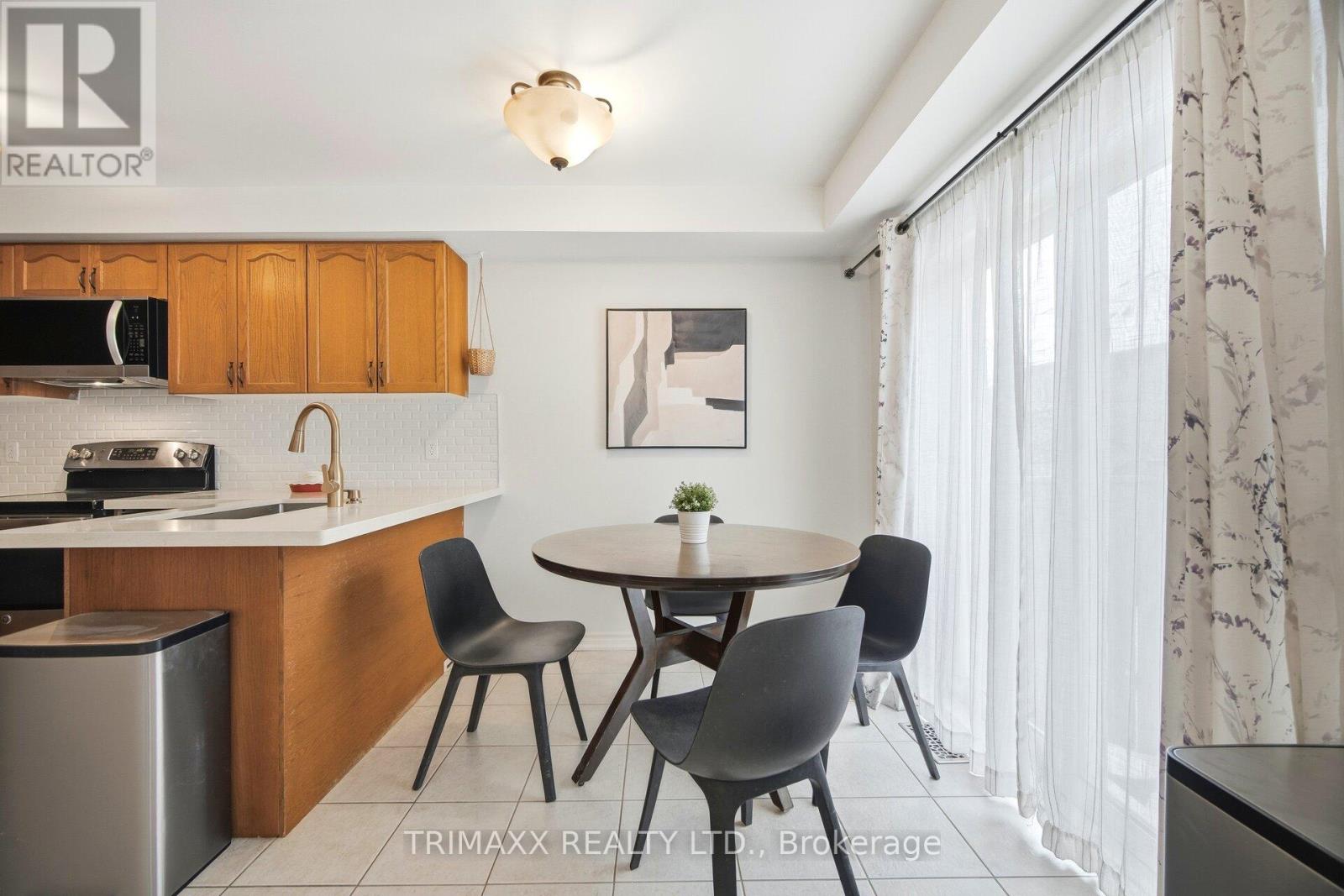 151 Coleridge Drive, Newmarket, Ontario  L3X 2T4 - Photo 15 - N12662460