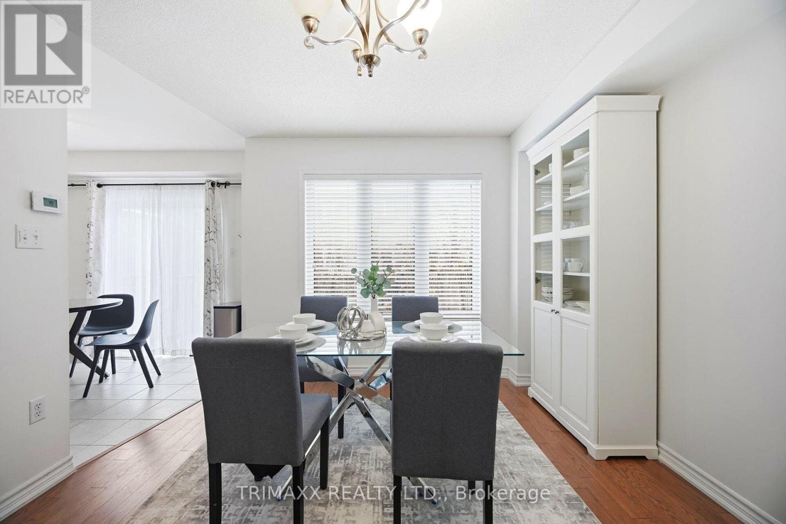 151 Coleridge Drive, Newmarket, Ontario  L3X 2T4 - Photo 10 - N12662460