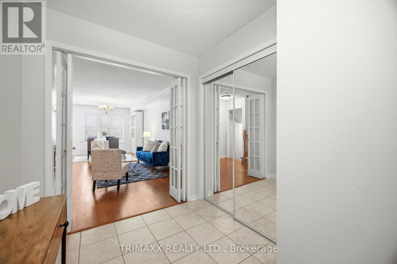 151 Coleridge Drive, Newmarket, Ontario  L3X 2T4 - Photo 6 - N12662460