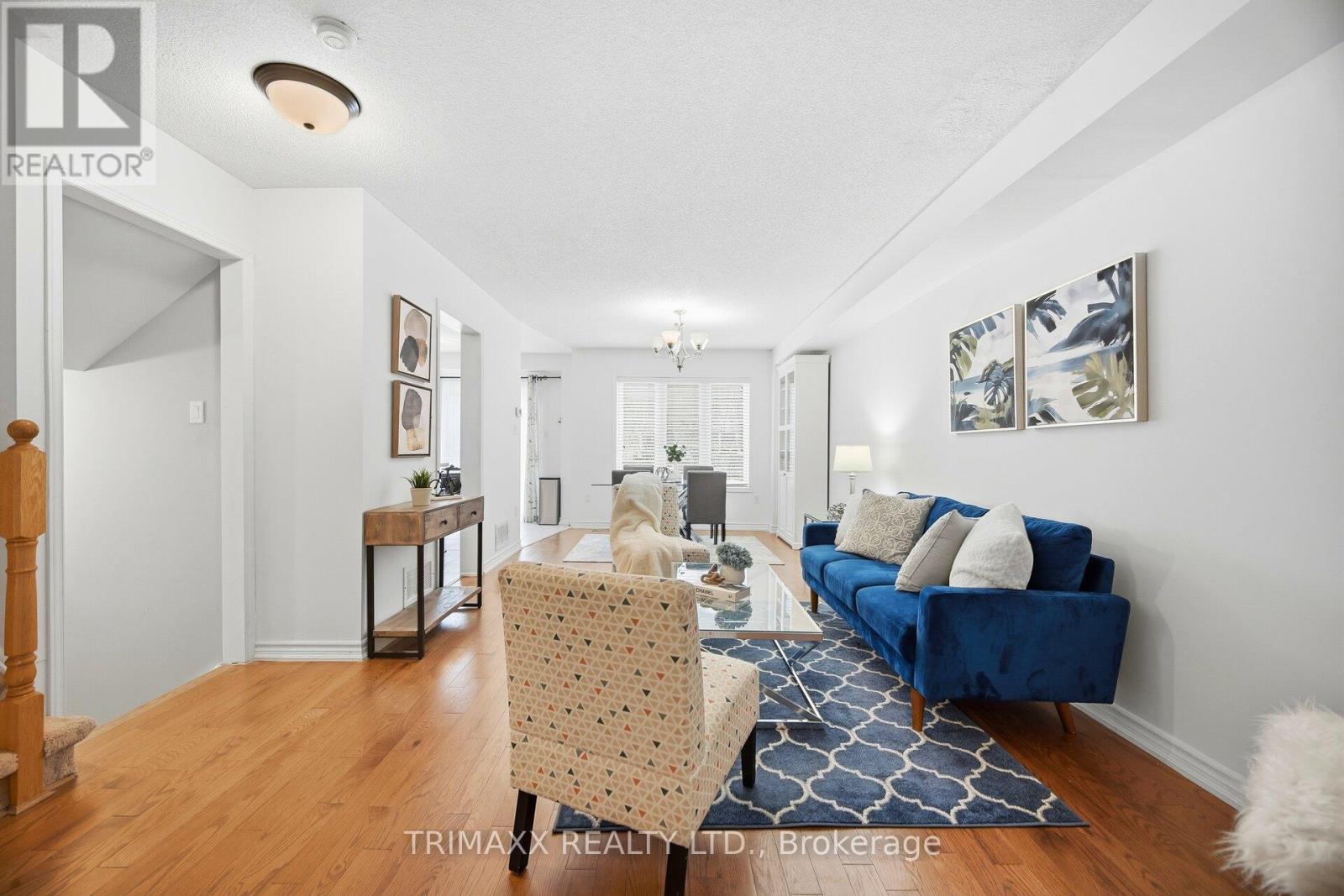 151 Coleridge Drive, Newmarket, Ontario  L3X 2T4 - Photo 7 - N12662460